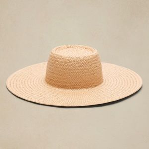 WIDE-BRIM STRAW HAT *NWOT*
